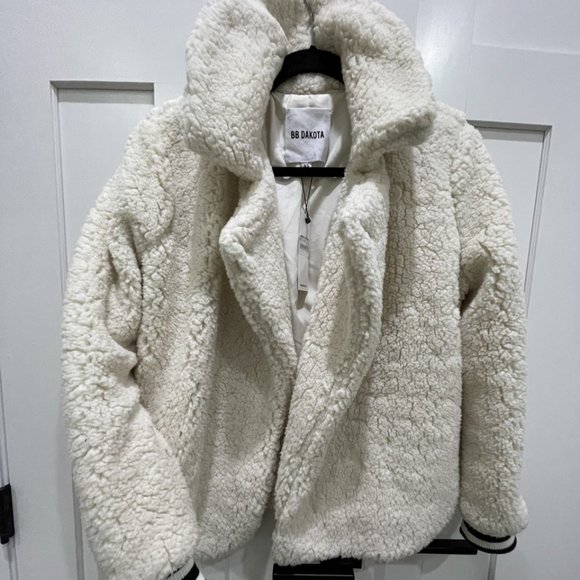NEW (with tags) BB DAKOTA Fleece  and Love jacket - Picture 2 of 7